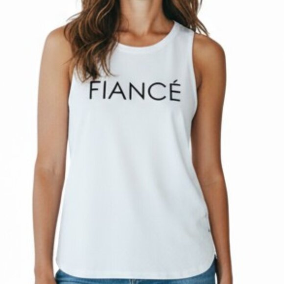 Modern Lux Fiancé Tank - Picture 1 of 8